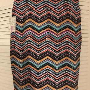 NWT LulaRoe M Cassie, great colors!